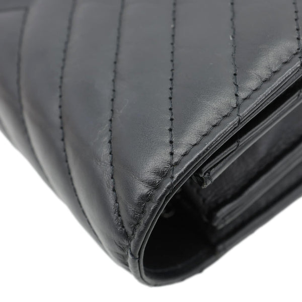 CHANEL Reissue Chevron Leather Wallet On Chain Black