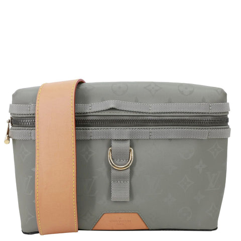 LOUIS VUITTON Titanium Monogram Canvas Messenger Bag Grey