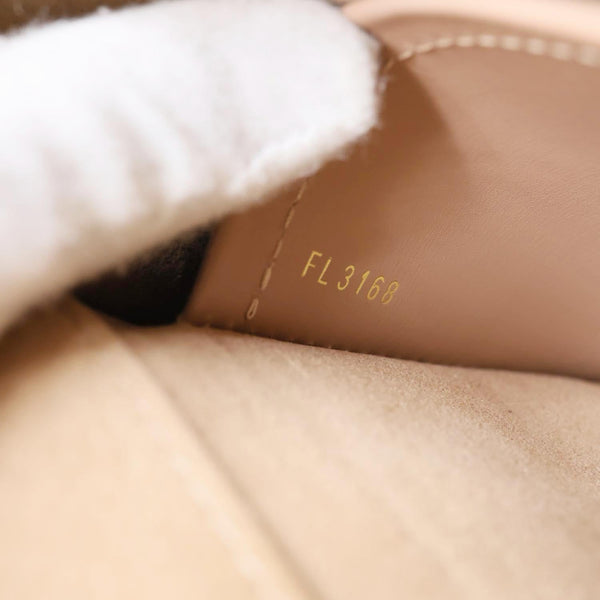 LOUIS VUITTON Chain Louise GM Studded Leather Shoulder Bag Beige