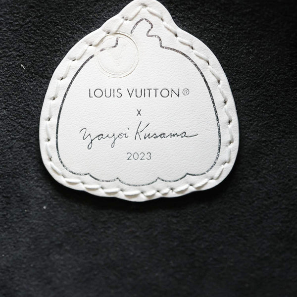 LOUIS VUITTON x YK Marshmallow Empreinte Leather Hobo Bag Black