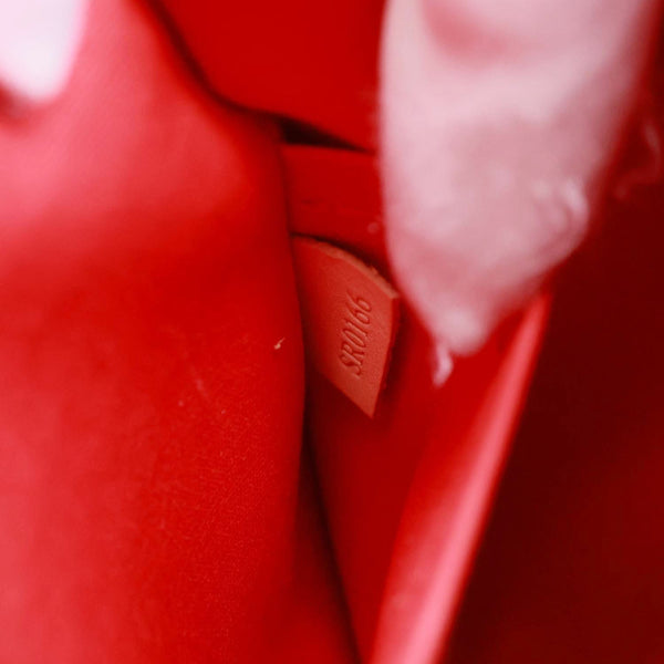 LOUIS VUITTON Pasadena Monogram Vernis Leather Shoulder Bag Red