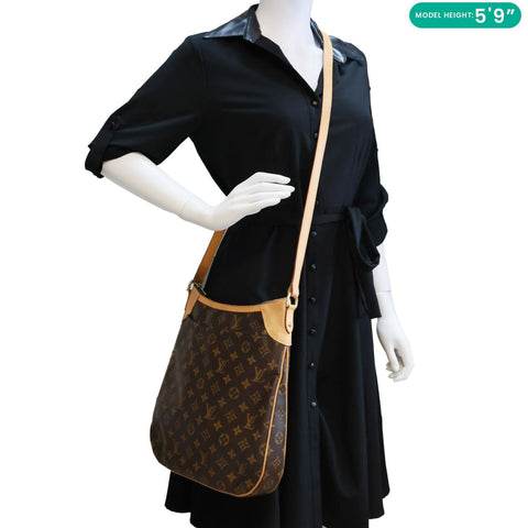 LOUIS VUITTON Odeon MM Monogram Canvas Messenger Bag Brown