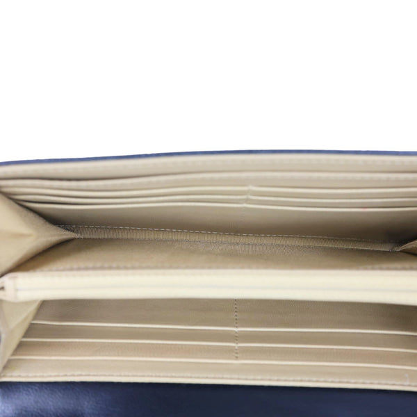 CHANEL Chic Pearls Quilted Goatskin  Leather Clutch On Chain Black