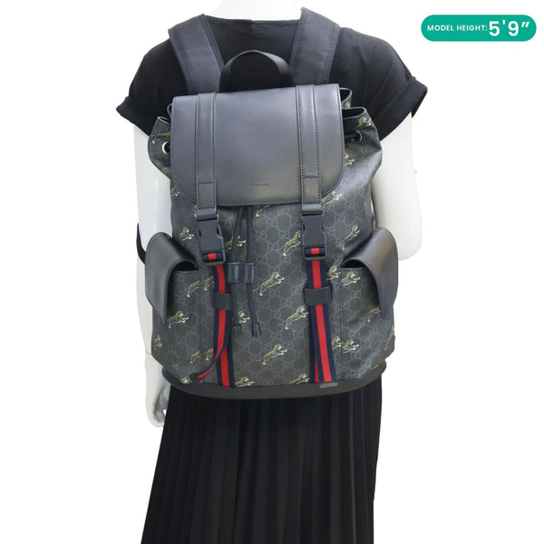 GUCCI GG Supreme Tiger Backpack Black 495563