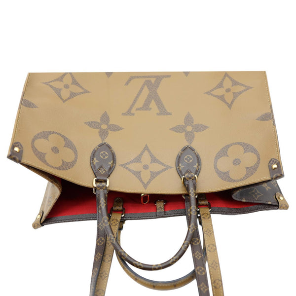 LOUIS VUITTON Onthego GM Giant Monogram Reverse Canvas Tote Bag Brown