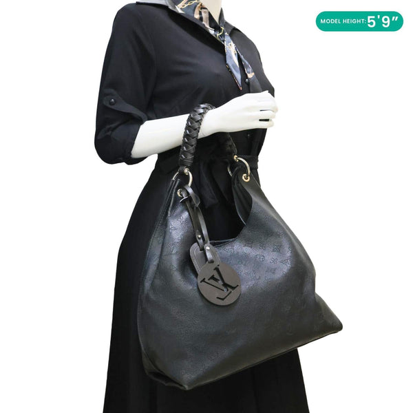 LOUIS VUITTON Carmel Mahina Leather Hobo Bag Black