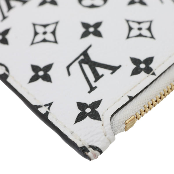 LOUIS VUITTON Neverfull Pochette Monogram Canvas Wristlet White