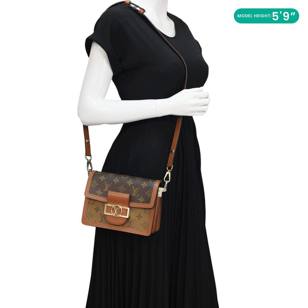 Louis Vuitton Dauphine MM  Brown Monogram Reverse Canvas Shoulder Bag - Model Carrying
