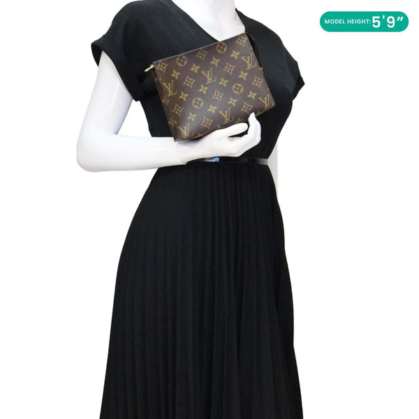 LOUIS VUITTON Toiletry 19 Monogram Canvas Pouch Brown