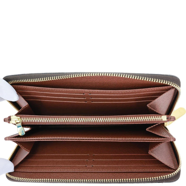 LOUIS VUITTON Monogram Canvas Zippy Wallet Brown