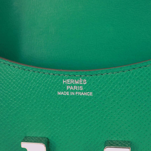 HERMES Constance Slim Grained Calfskin Leather Wallet Vert Vertigo