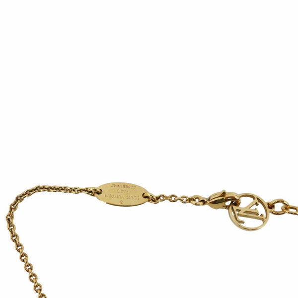 LOUIS VUITTON Essential V Metal Necklace Gold