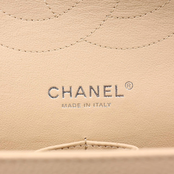CHANEL Jumbo Classic Double Flap Caviar Leather Shoulder Bag Cream