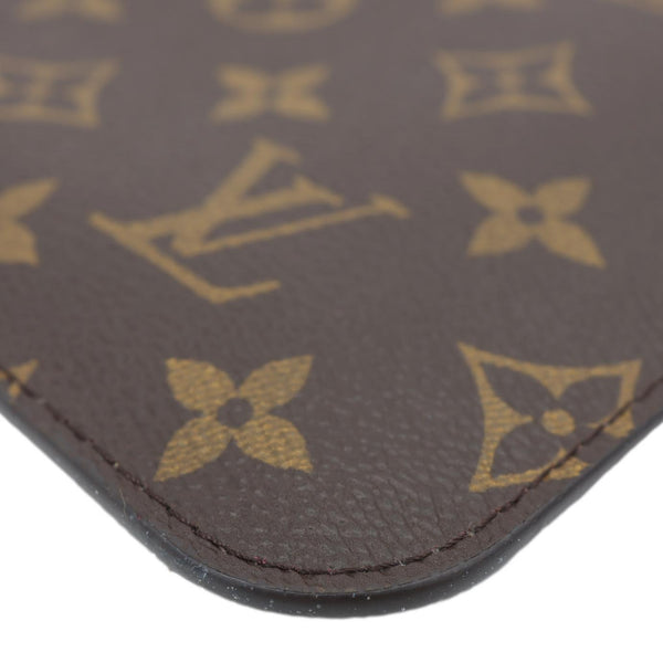 LOUIS VUITTON Neverfull Monogram Canvas Pochette Wristlet Brown