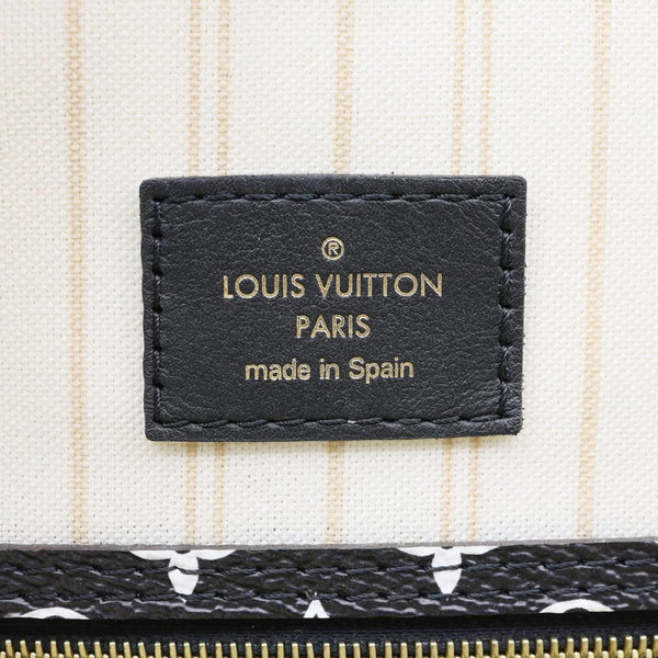 LOUIS VUITTON Neverfull MM Monogram Jungle Shoulder Bag Ivory