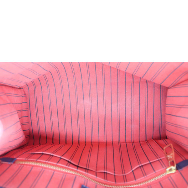 LOUIS VUITTON Pont Neuf MM Empreinte Leather Satchel Bag Marine Rouge