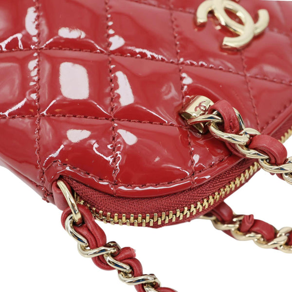 CHANEL Coco Quilted Calfskin Patent Leather Clutch With Chain Red