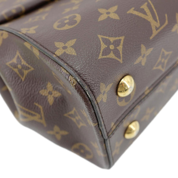 LOUIS VUITTON Cluny MM Monogram Canvas Crossbody Bag Brown