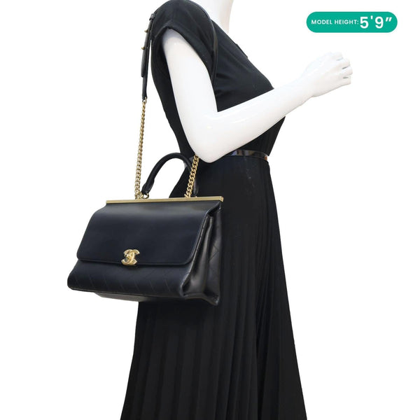 CHANEL Coco Luxe Flap Medium Stitched Leather Shoulder Bag Black