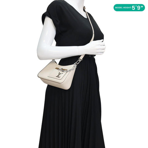 LOUIS VUITTON Marellini Epi Leather Shoulder Bag Quartz White