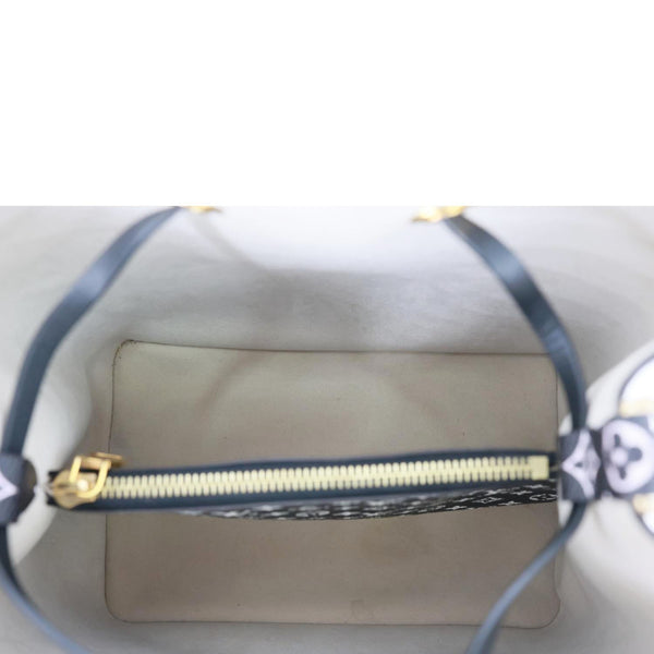 LOUIS VUITTON Neonoe MM Giant Jungle Canvas Bucket Shoulder Bag White