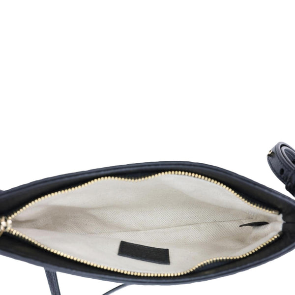 GUCCI Emblem Grainy Leather Shoulder Bag Black 815278