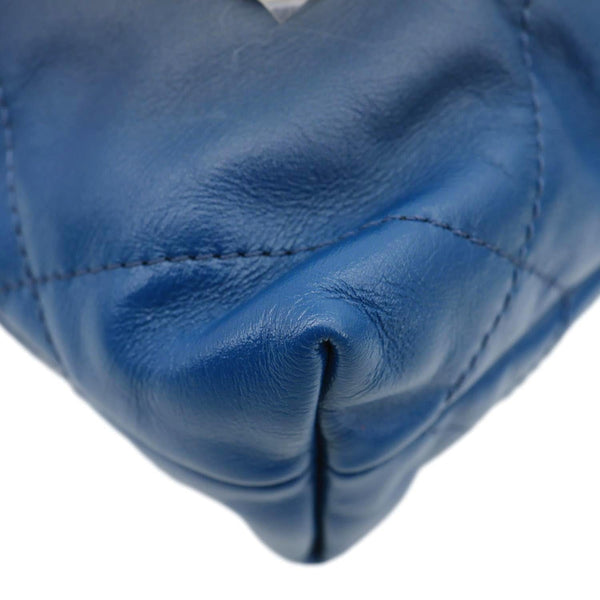 CHANEL 22 Mini Bag Gradient Quilted Calfskin Leather Crossbody Bag Blue