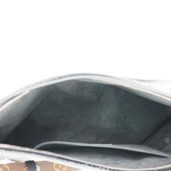 LOUIS VUITTON Carryall Vibe  Lambskin Leather Shoulder Bag Black