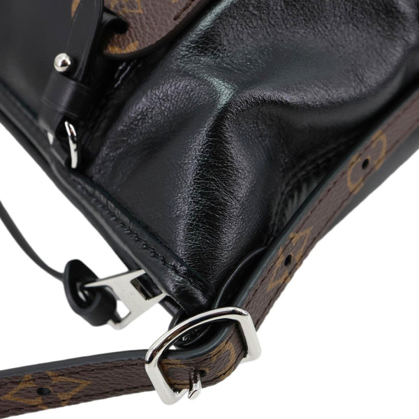 LOUIS VUITTON Carryall Vibe  Lambskin Leather Shoulder Bag Black