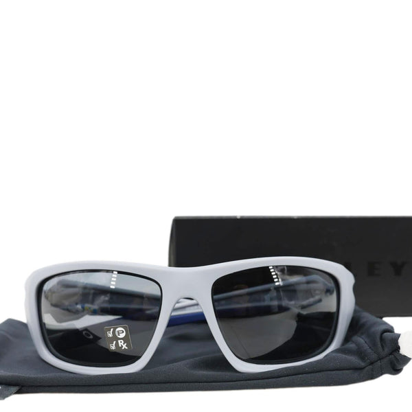 OAKLEY OO9236-05 Valve Matte Fog Sunglasses Gray Polarized Lens