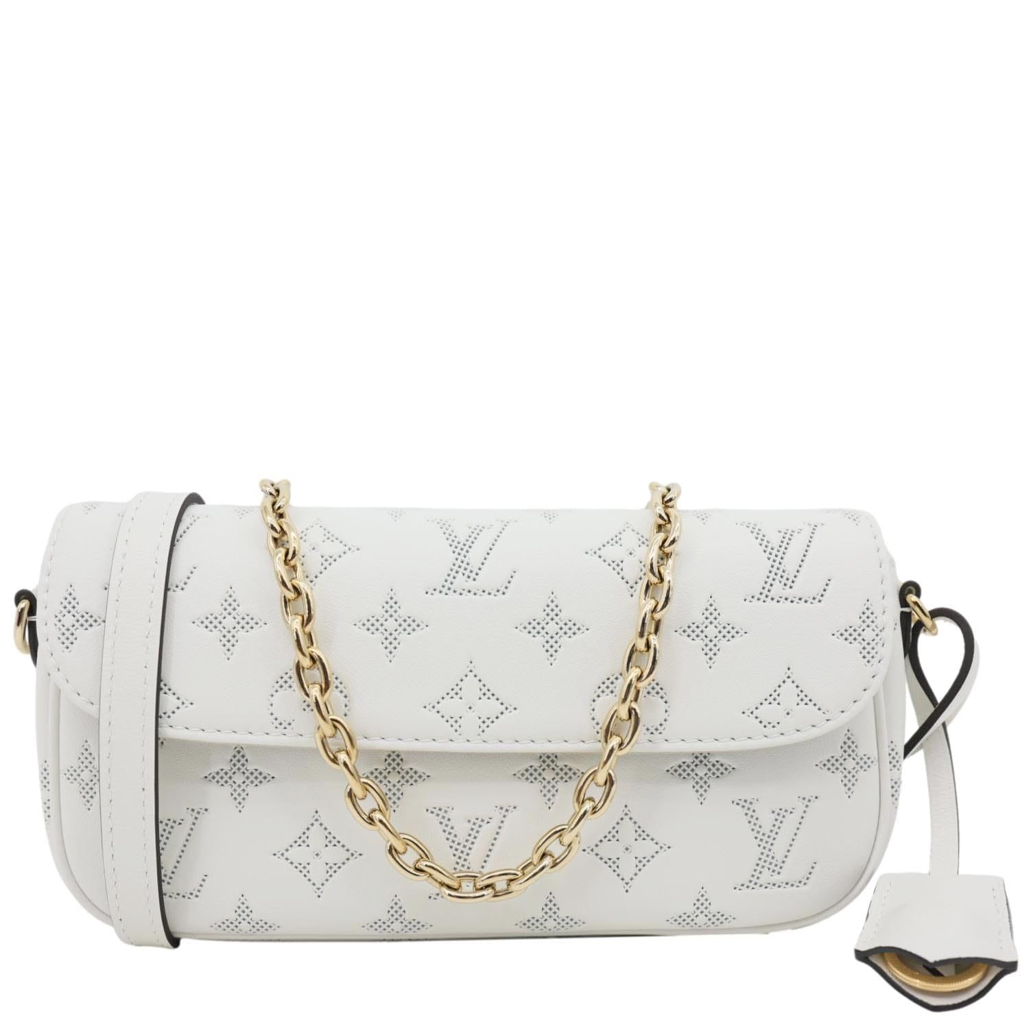 ドライフラワー⭐︎⭐︎ LOUIS VUITTON 三つ折り財布 ホワイト ルイ・ヴィトン“純白レザー”×モノグラム・パターンのウィメンズ財布
