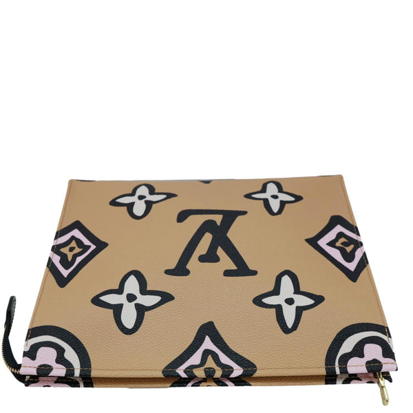 LOUIS VUITTON Wild At Heart Toiletry 26 Monogram Giant Cosmetics Pouch Multicolor