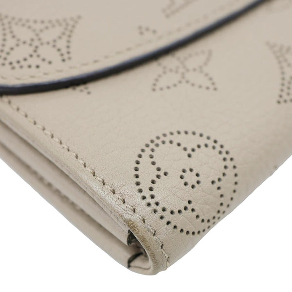 LOUIS VUITTON Portefeuille Iris Monogram Mahina Leather Wallet Beige