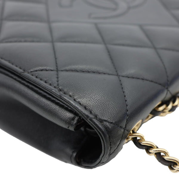CHANEL Diamond Flap Quilted Leather Bag Crossbody Bag Black