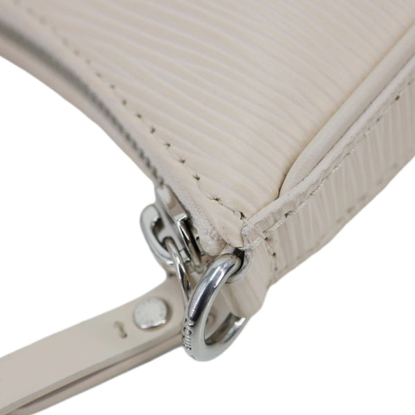 LOUIS VUITTON Easy Pouch On Strap Epi Leather Shoulder Bag Cream