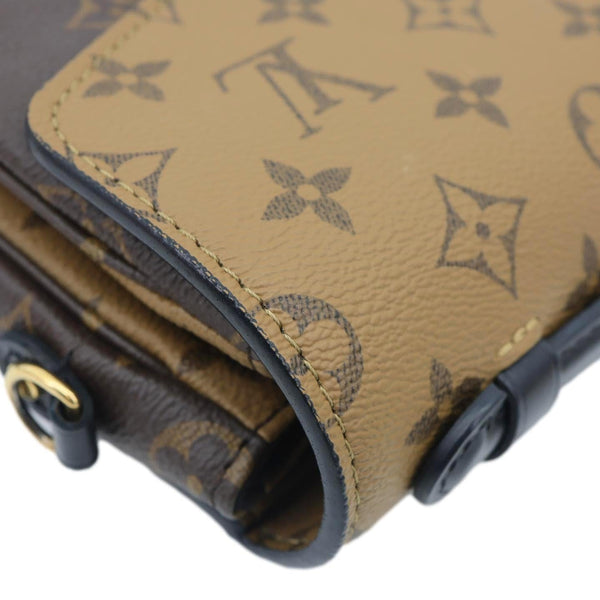 LOUIS VUITTON Metis Pochette Reverse Monogram Canvas Crossbody Bag Brown