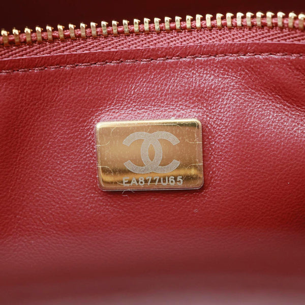 CHANEL Souplissimo Maxi Flap Grained Calfskin Leather Shoulder Bag Burgundy