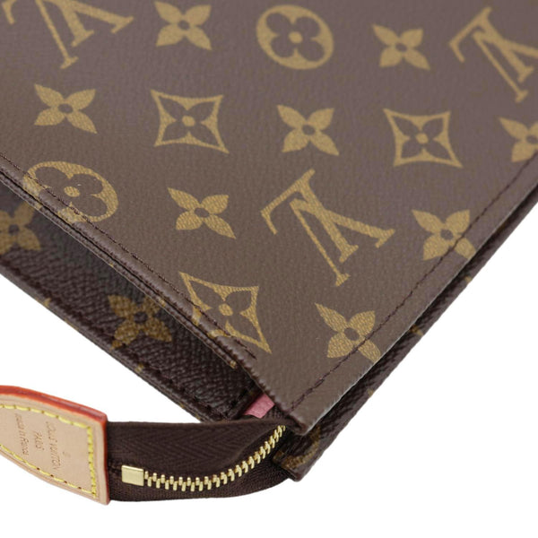 LOUIS VUITTON Toiletry Pouch 26 Monogram Canvas Clutch Brown
