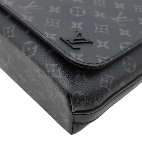 LOUIS VUITTON District MM Monogram Eclipse Messenger Bag Black