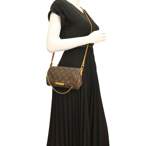 Louis Vuitton Favorite PM Brown Monogram Shoulder Bag - Model Carrying