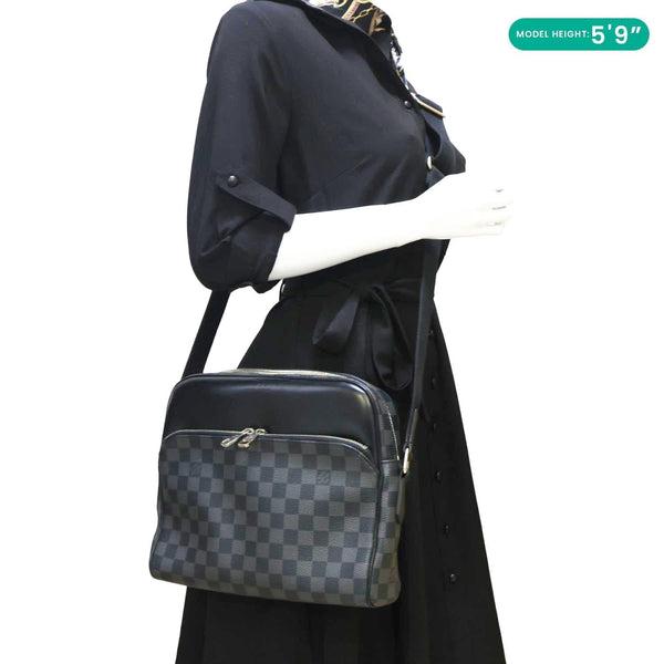 LOUIS VUITTON Dayton Reporter PM Damier Graphite Crossbody Bag Black