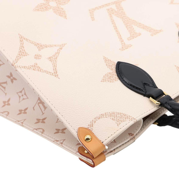 LOUIS VUITTON Onthego MM Giant Monogram Dune Tote Bag Cream