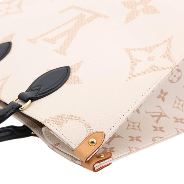 LOUIS VUITTON Onthego MM Giant Monogram Dune Tote Bag Cream
