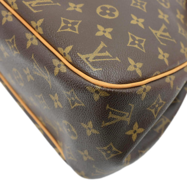 LOUIS VUITTON Batignolles Horizontal Monogram Canvas Shoulder Bag Brown
