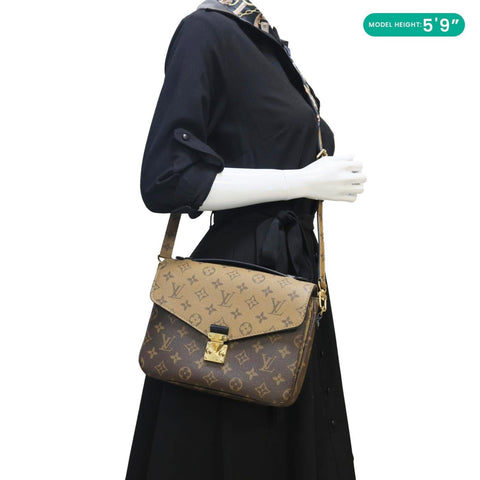LOUIS VUITTON Metis Pochette Reverse Monogram Canvas Crossbody Bag Brown