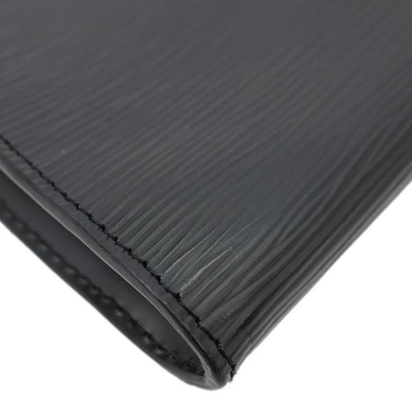 LOUIS VUITTON Pochette Accessoires Epi Leather Shoulder Bag Noir Black