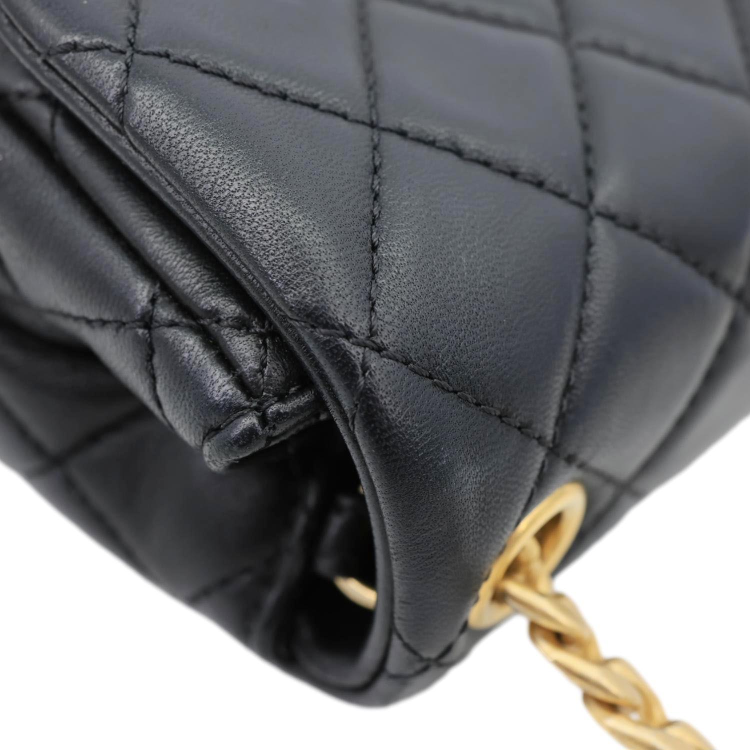 CHANEL パーティバッグ CHANEL Resin Pearl Samba Flap Quilted Leather Crossbody Bag Black