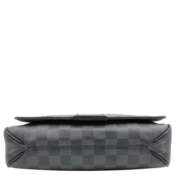 LOUIS VUITTON District PM Damier Graphite Messenger Bag Black