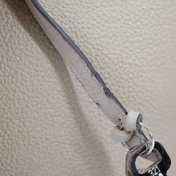 LOUIS VUITTON Soft Lockit Grained Cachemire Calfskin Leather Crossbody Bag Cream
