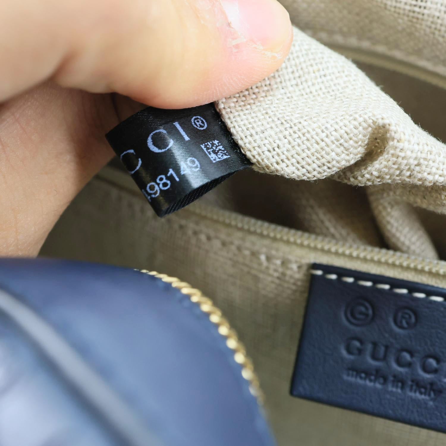 GUCCI Small Microguccissima Leather Crossbody Bag Navy Blue 510286